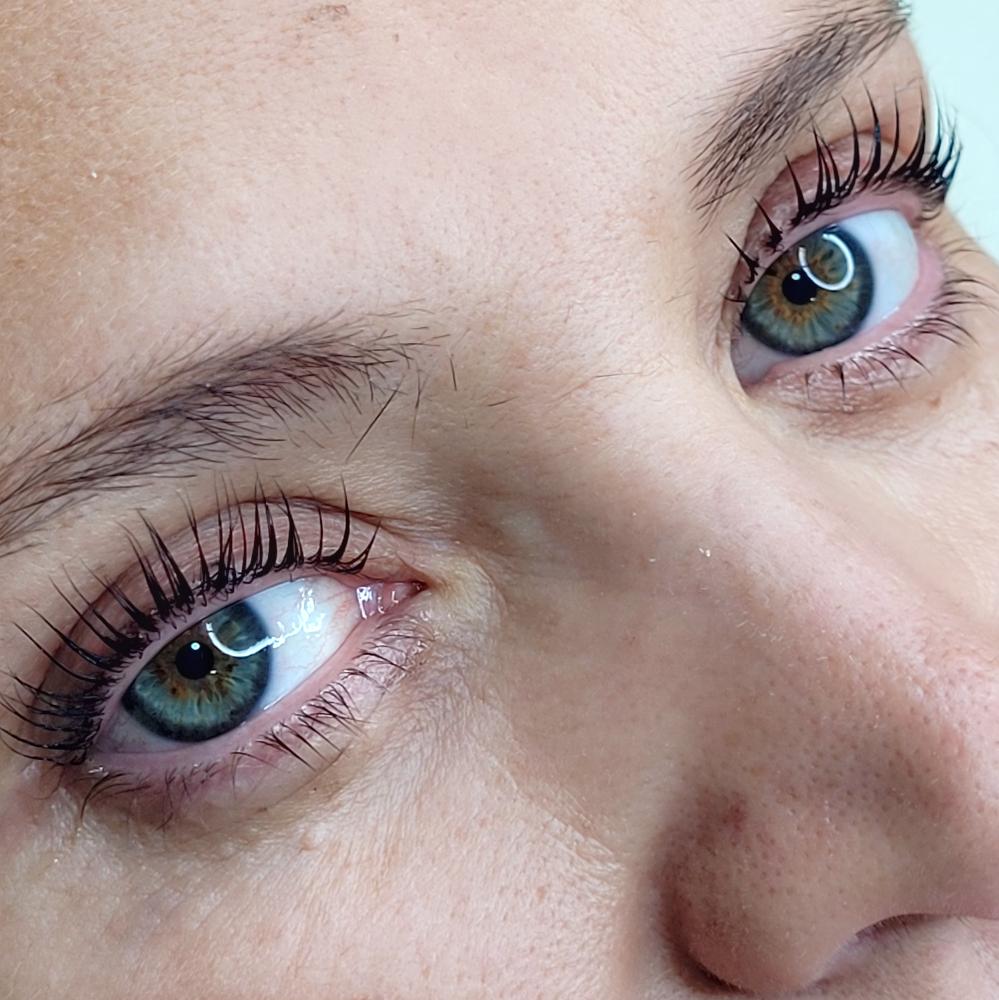 Imagen numero 2 del servicio Lifting de pestañas técnica coreana