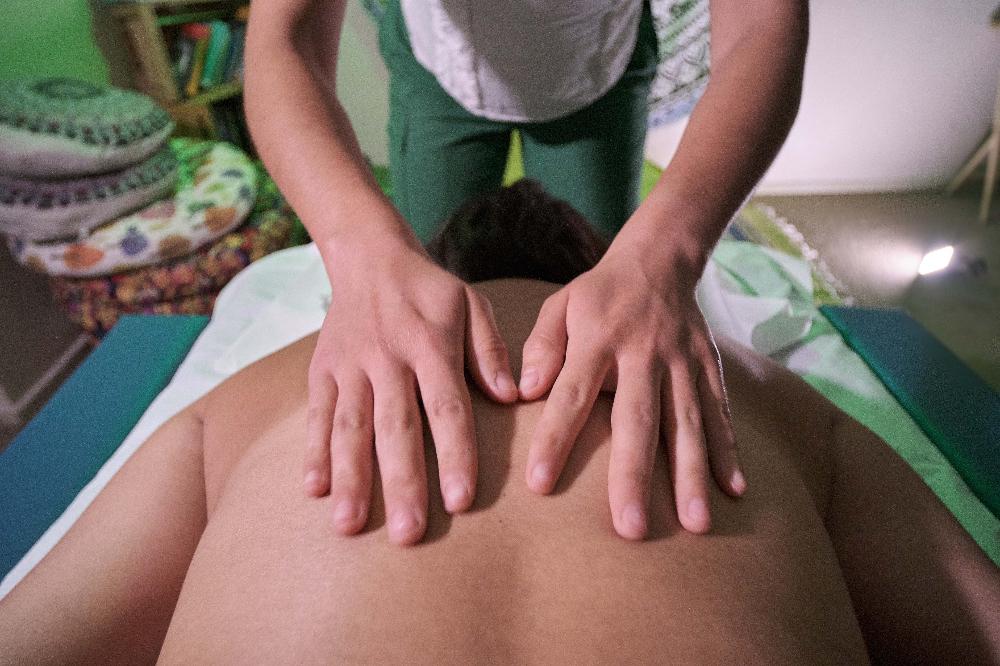 Imagen numero 3 del servicio Sesión de Masaje - Diálogo con la Tensión