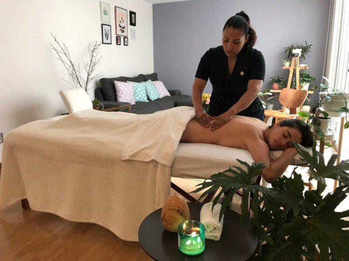 Imagen numero 1 del servicio MASAJE A DOMICILIO ÑUÑOA - PROVIDENCIA - SANTIAGO