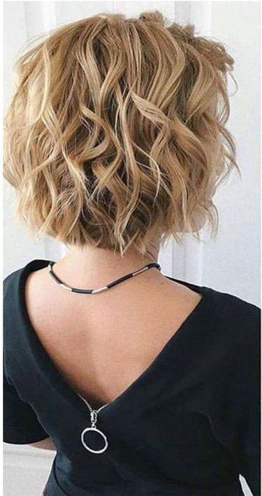 Imagen numero 3 del servicio Peinado fiesta cabello corto