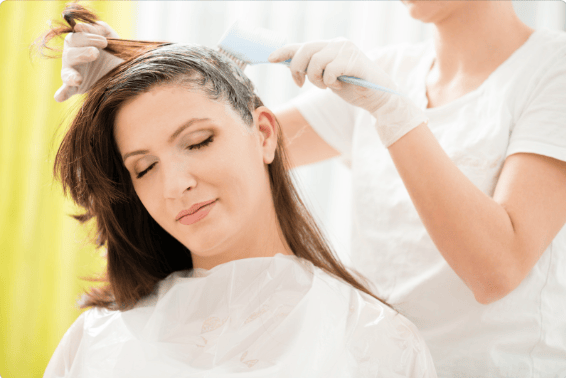 Imagen numero 1 del servicio Aplicación de tintura en cabello largo ¡Trae tu propio tinte!