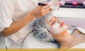 Imagen numero 1 del servicio Limpieza Facial Profunda con aparatología y principios activos según el tipo de piel.